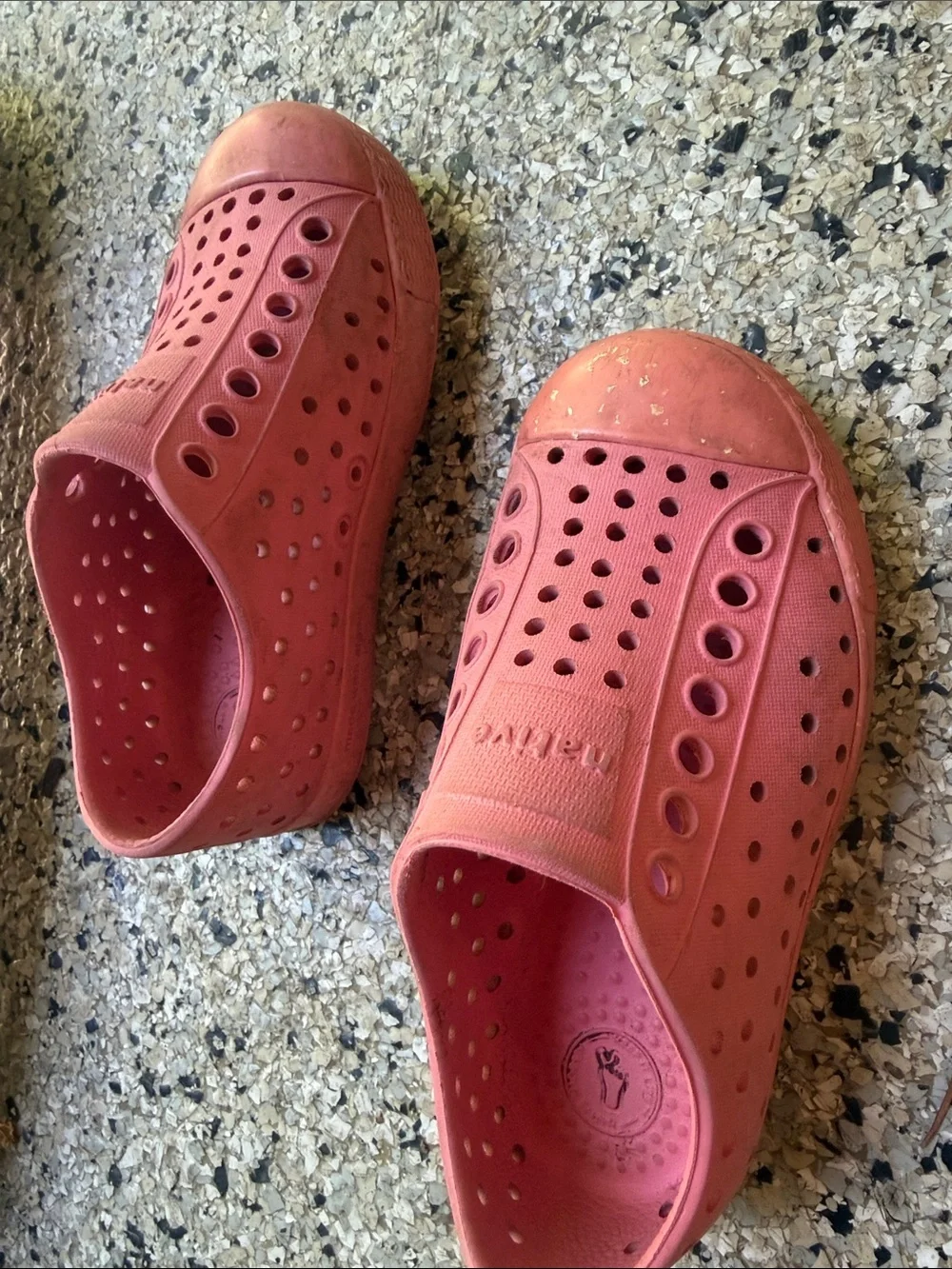 Native lightweight slip